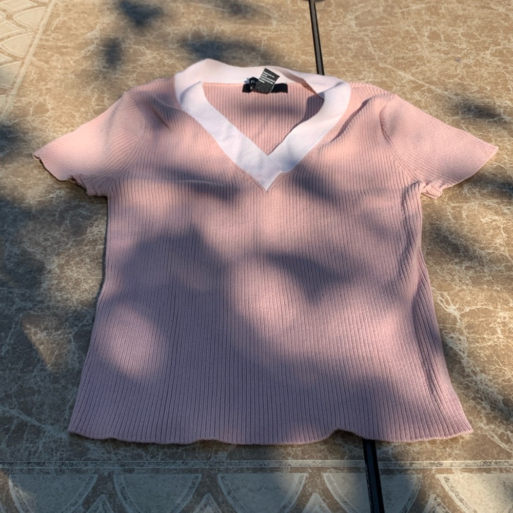 Pink sweater shirt with white collar, size MEDIUM